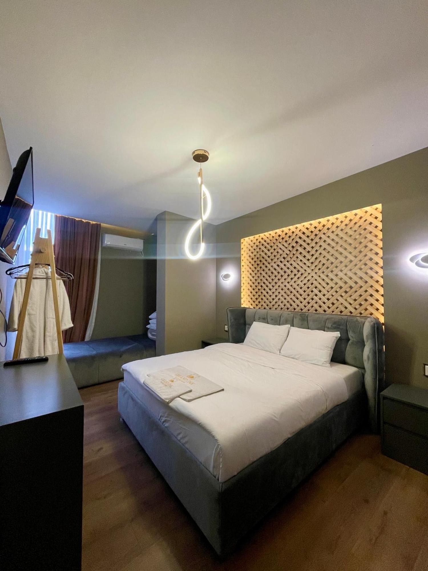 Grand Jnk Boutique Hotel Kukes Eksteriør billede