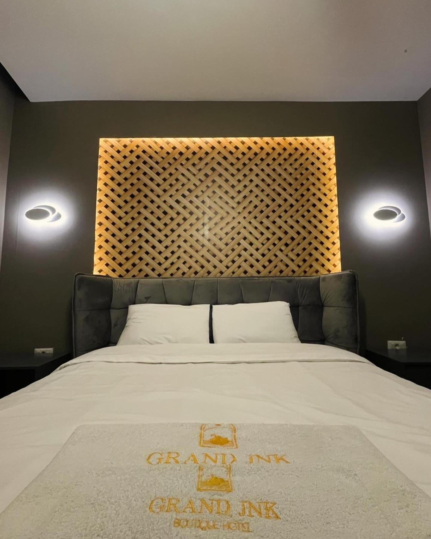 Grand Jnk Boutique Hotel Kukes Eksteriør billede